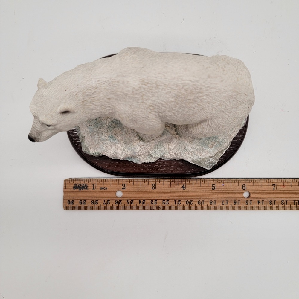 Smiling Polar Bear Statue Walking On Ice With Wooden Base 6"x4"x4" - Picture 10 of 12